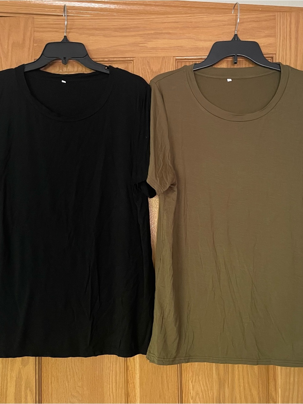 Lot 2 Women’s Black & Green Nursing Breastfeeding Crew Neck T-Shirts Sz XL